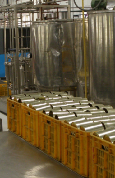 mushroom processing unit producing powder, extracts and packaged value-added products