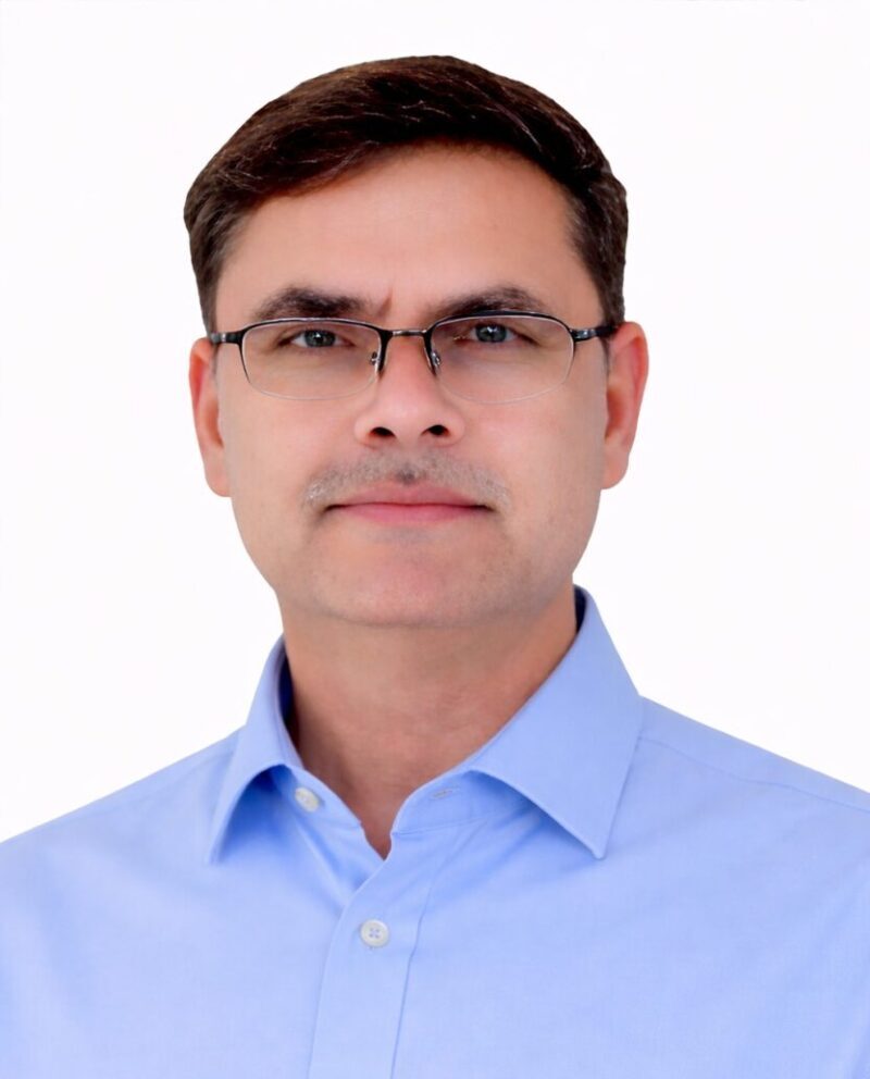 Narendra, Mushroom Unit Project Head at India Mushroom Projects, supervising high productivity mushroom farming operations